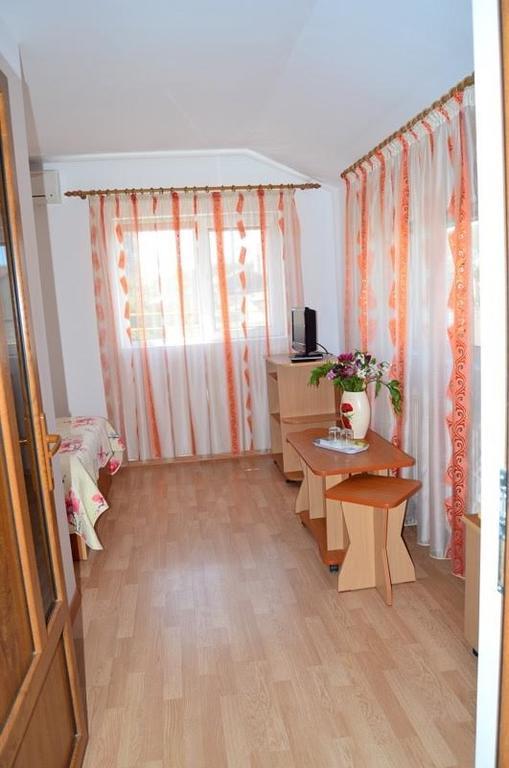 Casa Nelu Pescaru 호텔 마흐무디아 외부 사진