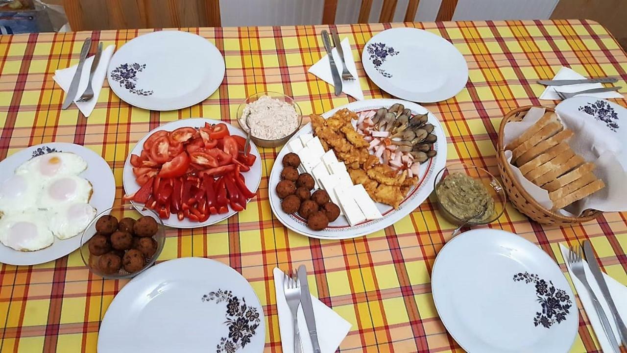 Casa Nelu Pescaru 호텔 마흐무디아 외부 사진